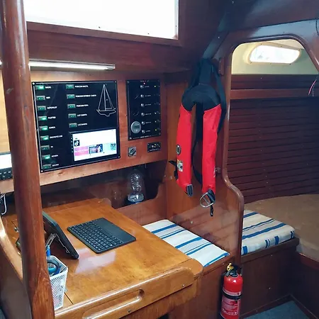 Πλωτό κατάλυμα Magic Yacht Experience Elegance Inside And Out Vilanova i la Geltrú
