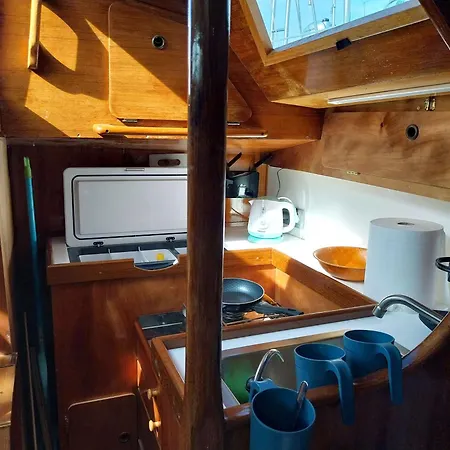 Magic Yacht Experience Elegance Inside And Out * Vilanova i la Geltru