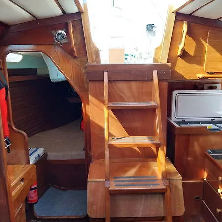 Magic Yacht Experience Elegance Inside And Out